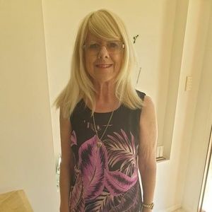 Meet your Posher, Debbie